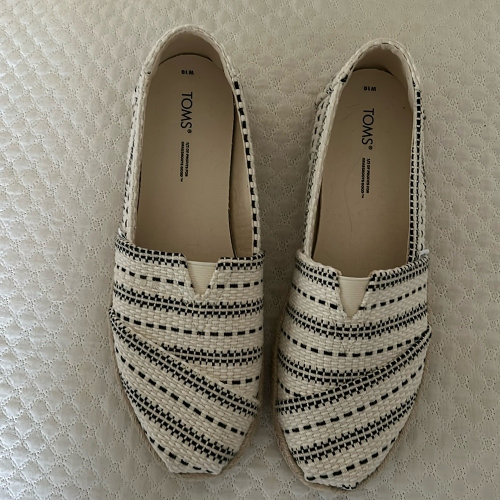 Toms Womens Alpargata size 10